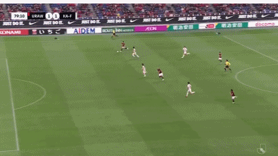 柱 小林悠头球建功 浦和红钻1-1川崎前锋long8唯一网站⚽日职联战报：松尾佑介中(图2)