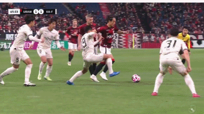 柱 小林悠头球建功 浦和红钻1-1川崎前锋long8唯一网站⚽日职联战报：松尾佑介中(图4)