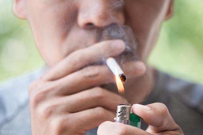 量既不用戒烟肺也能舒服些！一天的吸烟数最